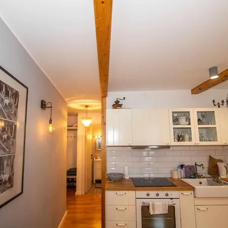 Apartment Tiramola *